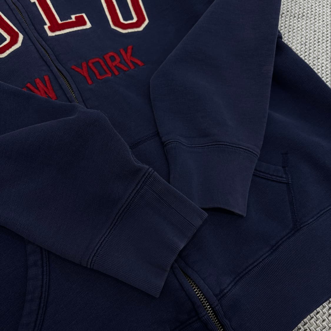Polo Ralph Lauren 뉴욕 스펠로고 네이비 후드 집업 상품이미지3