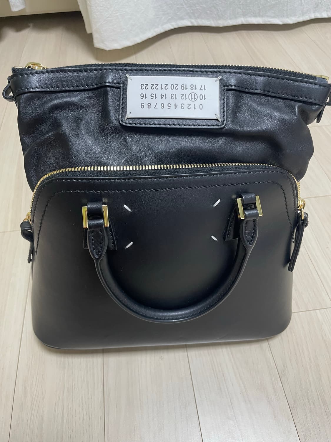 메종 마르지엘라 5AC 스몰 블랙 금장 상품이미지1