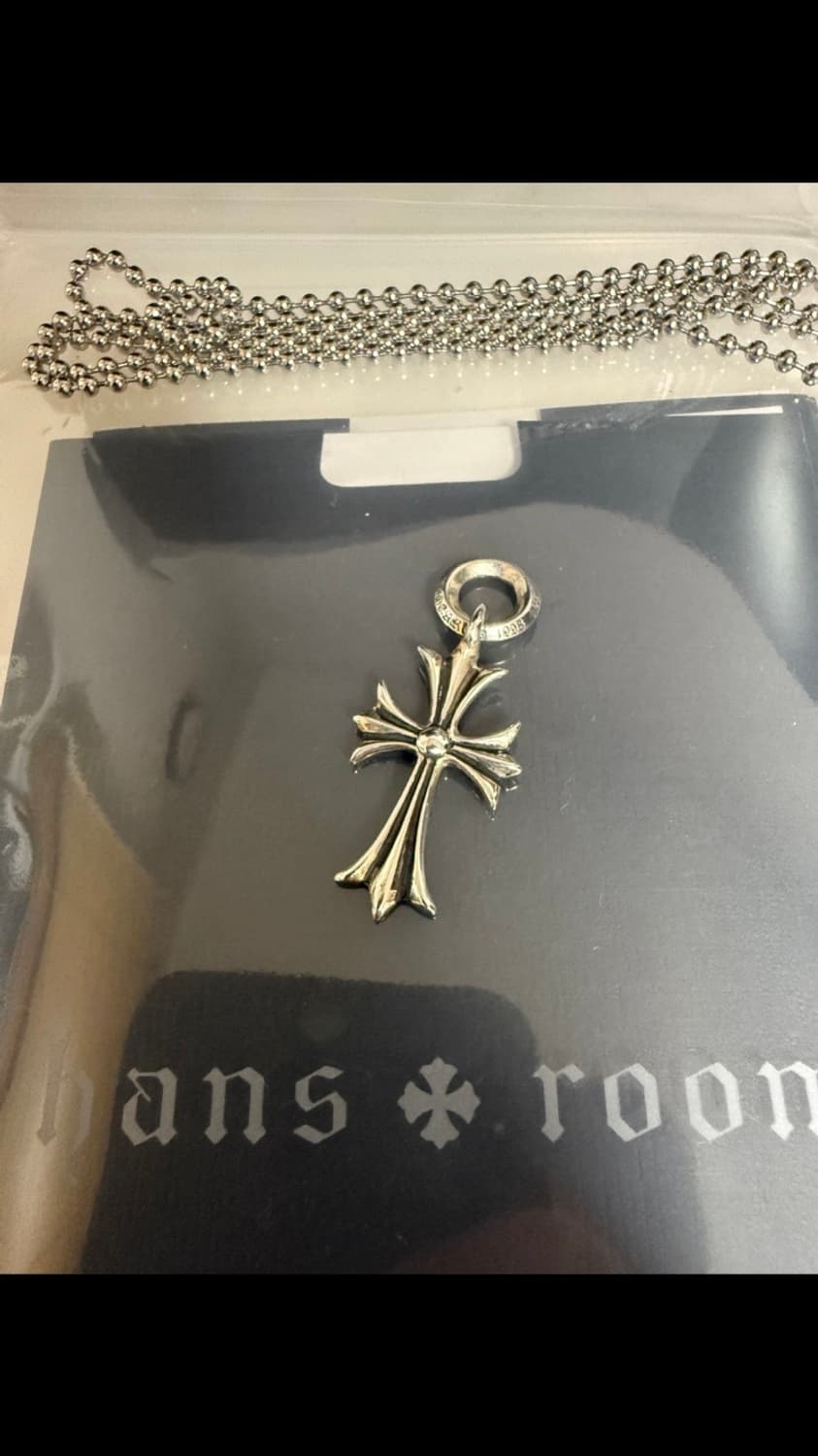 크롬하츠 타이니 크로스 참 급처 상품이미지2