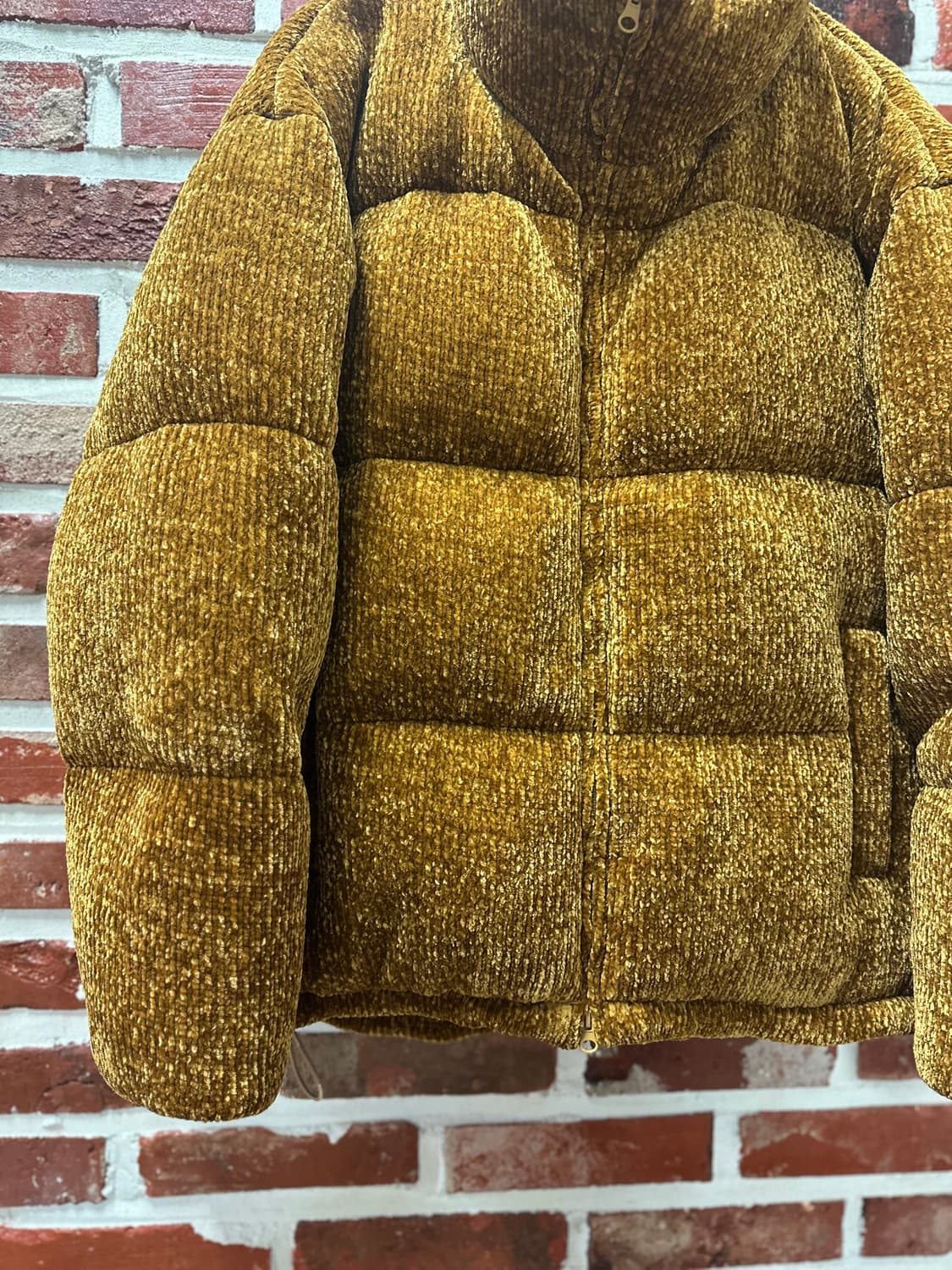 (L)로맨틱크라운 니트 벨벳 덕다운 패딩 브라운(세븐틴 착용) 상품이미지4