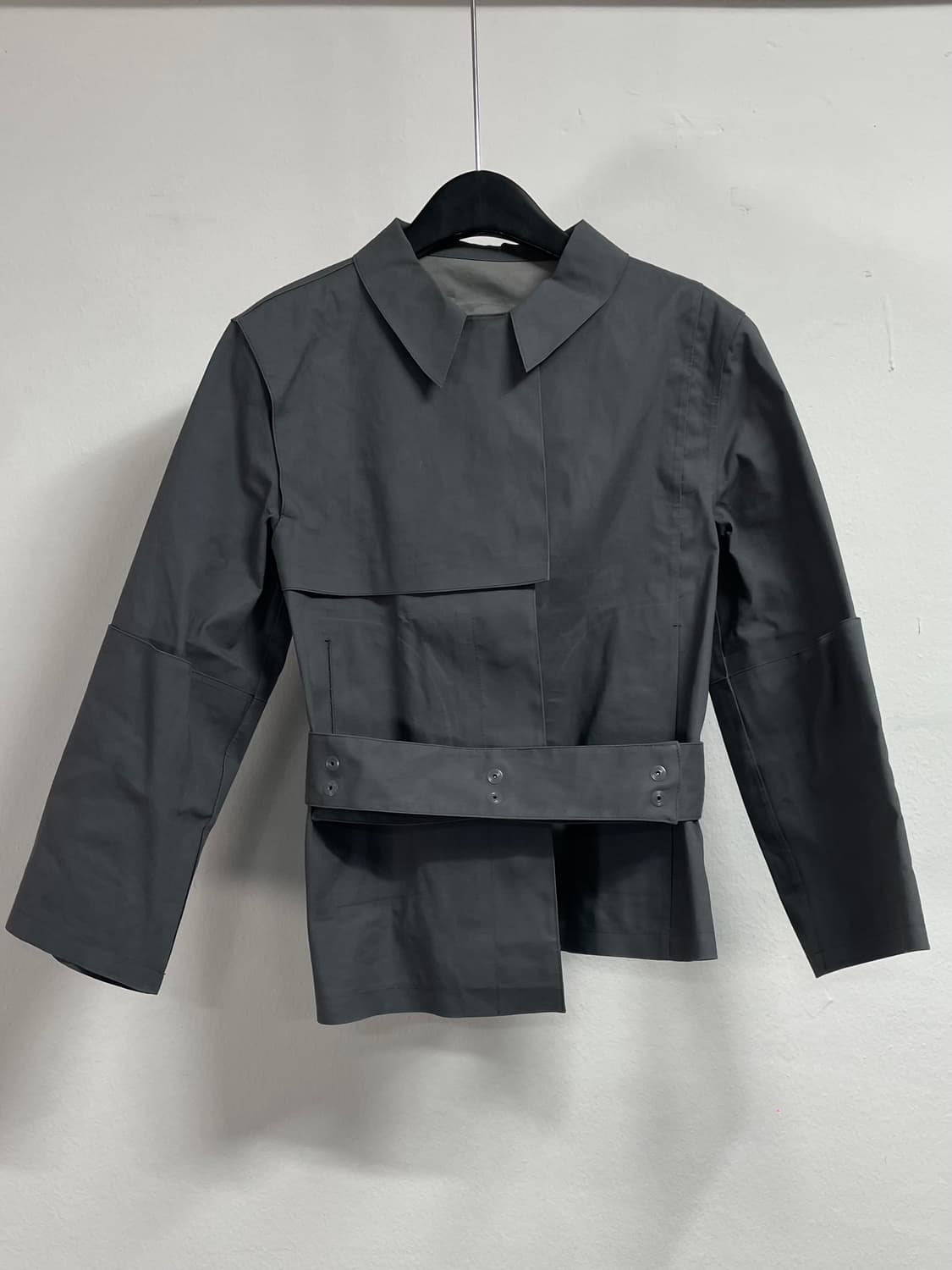 발렌시아가 언발란스 고어텍스 벨티드 자켓 (on.183)   상품이미지1