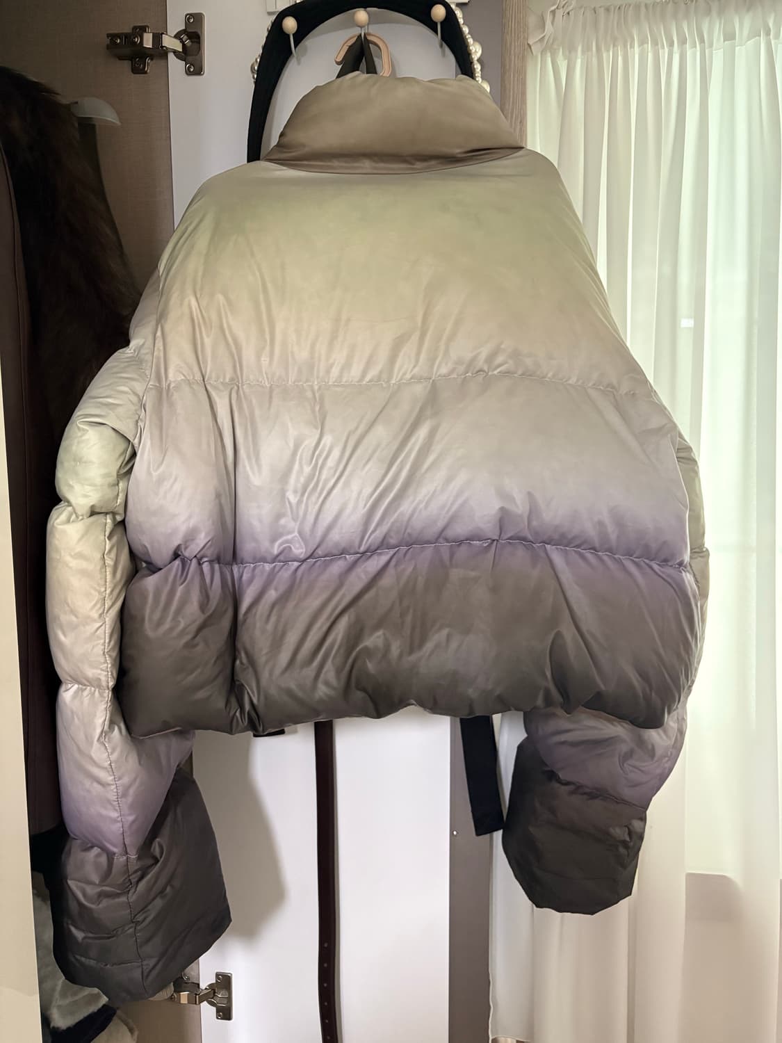 더오픈프로덕트 옴브레 리버시블 패딩 상품이미지3