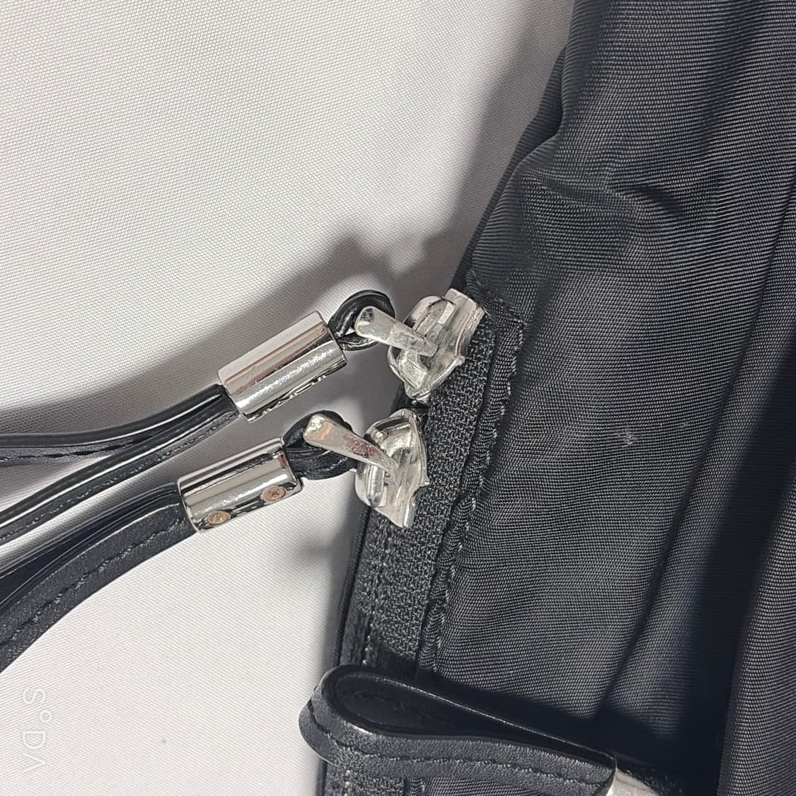 TUMI 투미 블랙 나일론 슬링백 상품이미지3