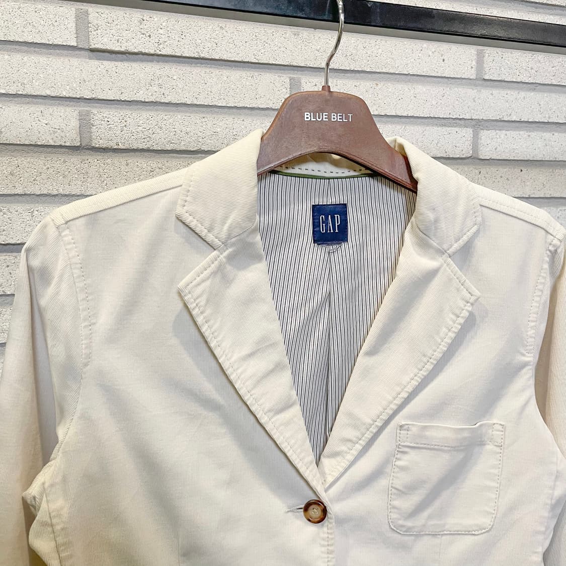 GAP 코듀로이 코튼 블레이저 자켓 쓰리버튼 투포켓 디테일 화이트 상품이미지4