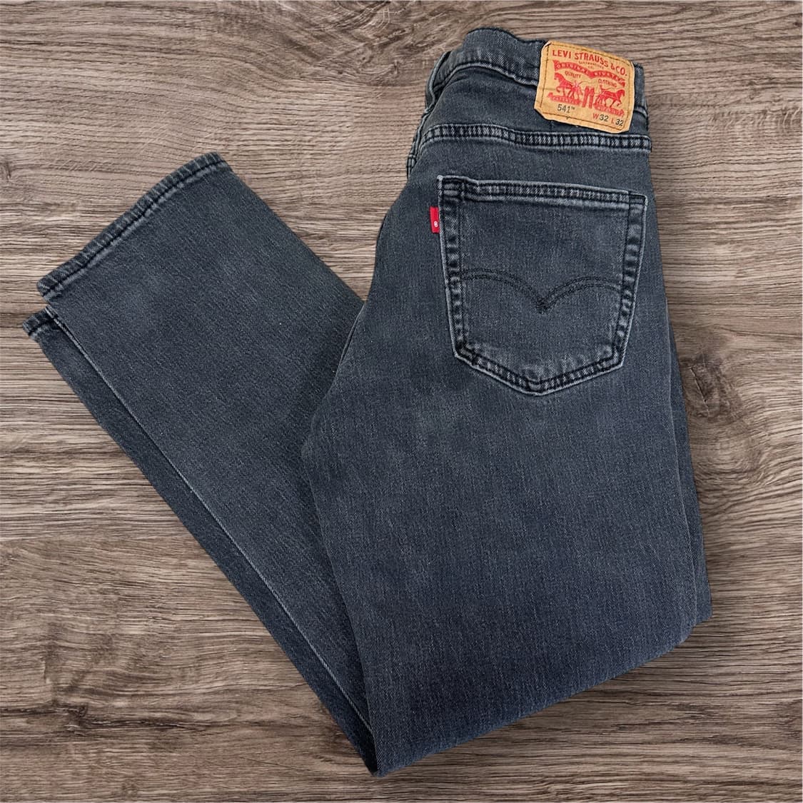 리바이스 541 에슬레틱 테이퍼드 핏 W32 x W32 블랭크 탭 상품이미지1