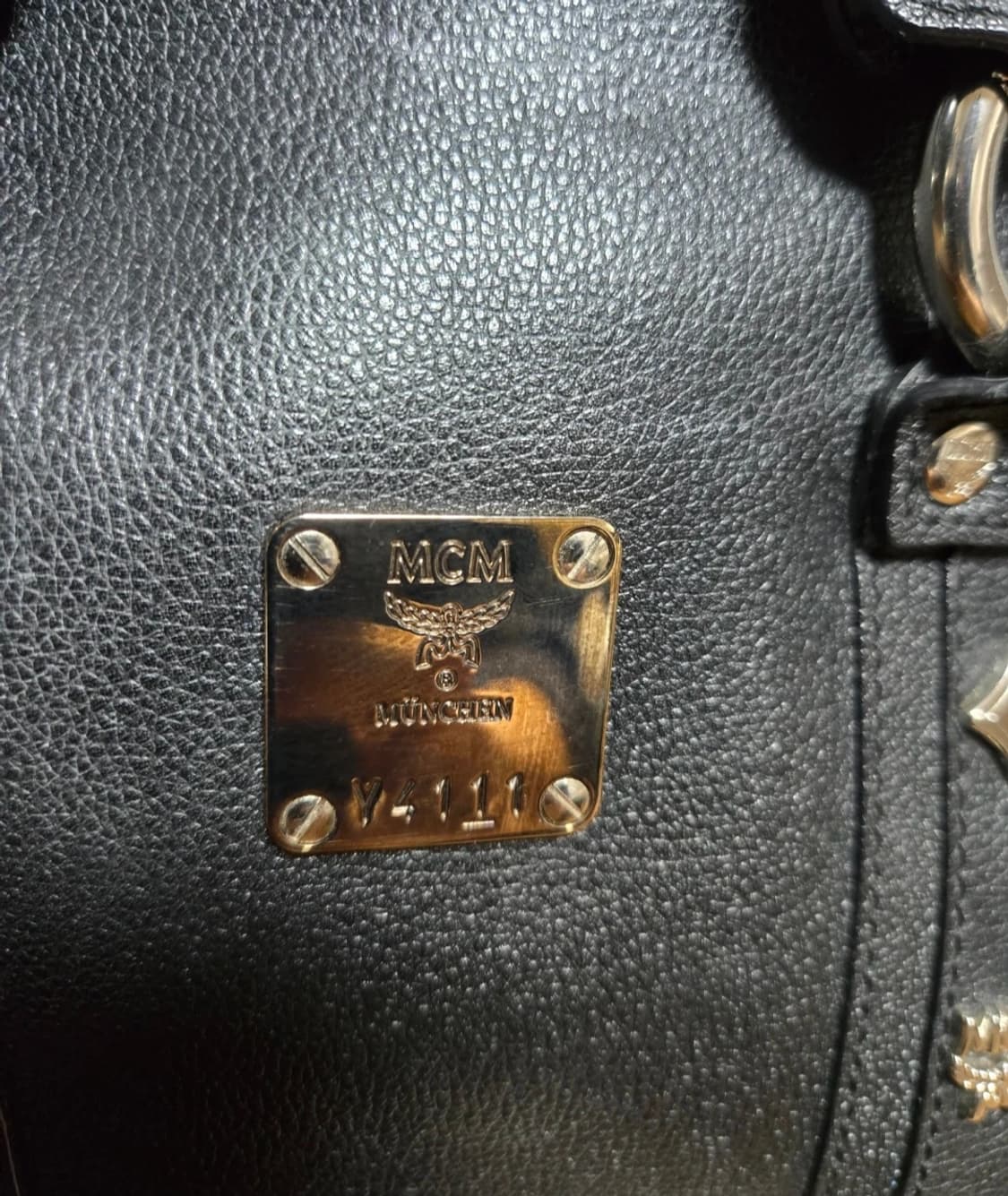 MCM 블랙 가죽 은장 보스턴백 토트백 [정품] 상품이미지5