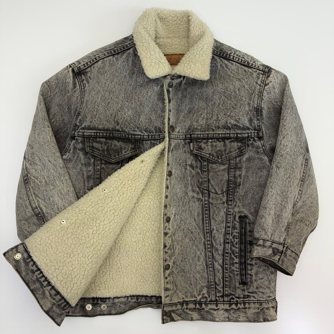 Levi‘s 리바이스 실버탭 90’s 양모 쉐르파 워싱 데님 자켓 상품이미지4