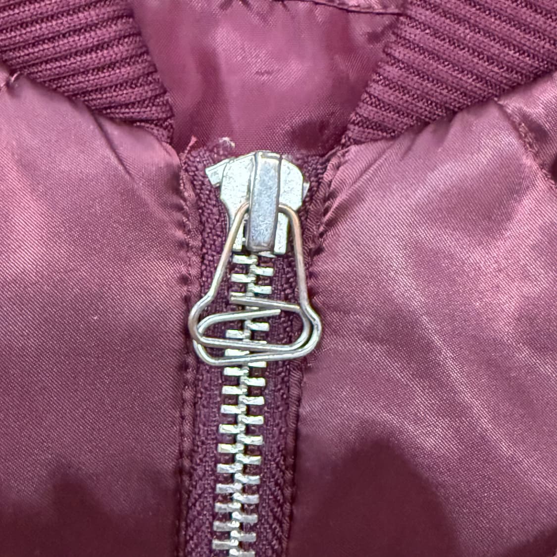 아디다스 버건디 퀄팅 패딩 105 상품이미지8