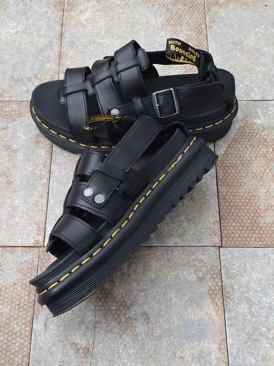 (220)닥터마틴 테리 블랙 샌들  상품이미지5