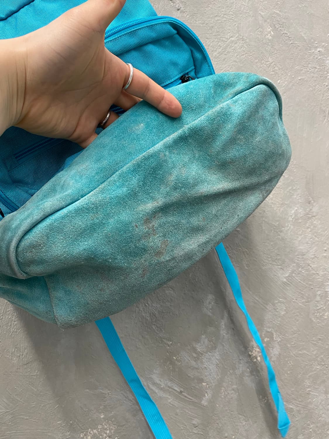 [39*52] Jansport 잔스포츠 스웨이드 바텀 백팩 상품이미지3