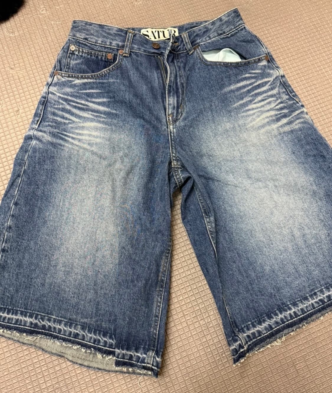 SATUR세터 가봉 데님 버뮤다 팬츠 상품이미지1