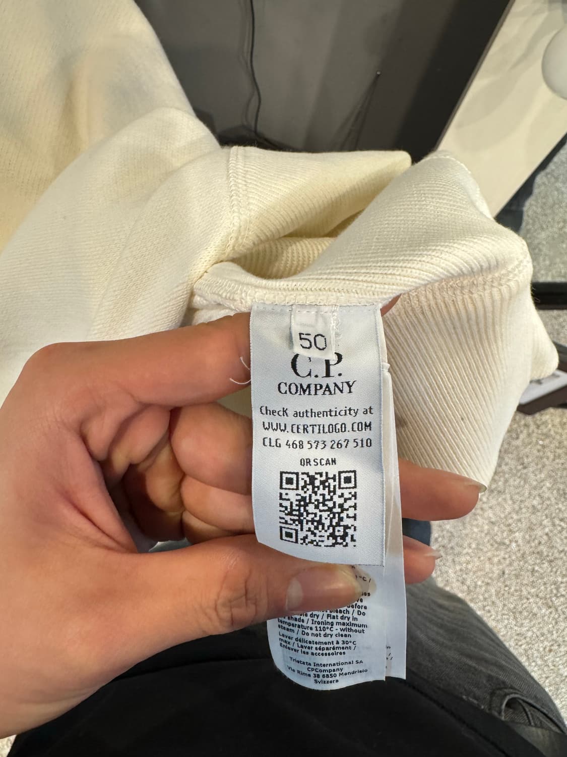 CP컴퍼니 화이트 후드티 상품이미지5