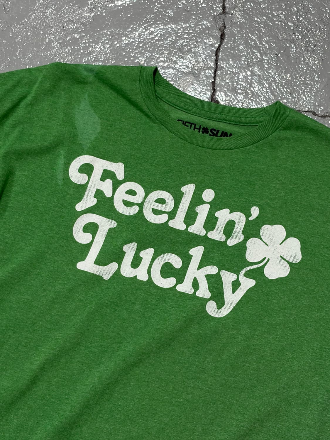 FIFTH SUN "FEELIN LUCKY" 빈티지 그린 티셔츠  상품이미지2