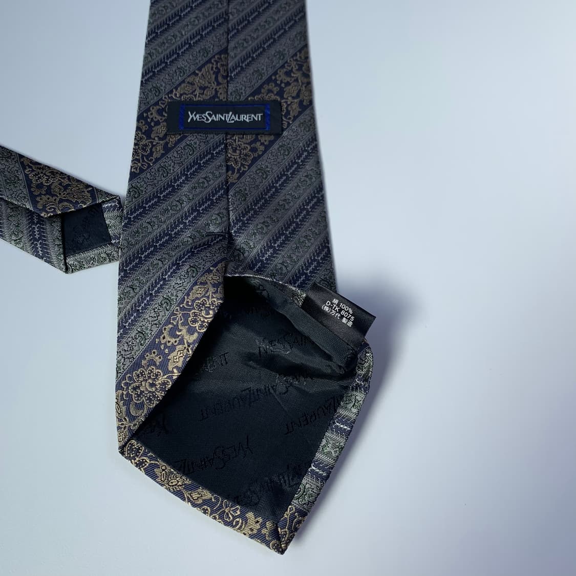 입생로랑(YSL) 페이즐리 명품 클래식 정장넥타이 100실크 A+등급 상품이미지7