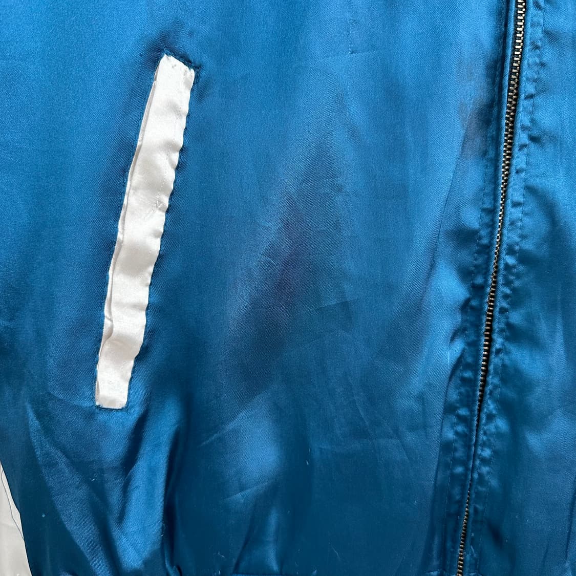 100 루즈핏 남자 자수 스카쟌 자켓 상품이미지4