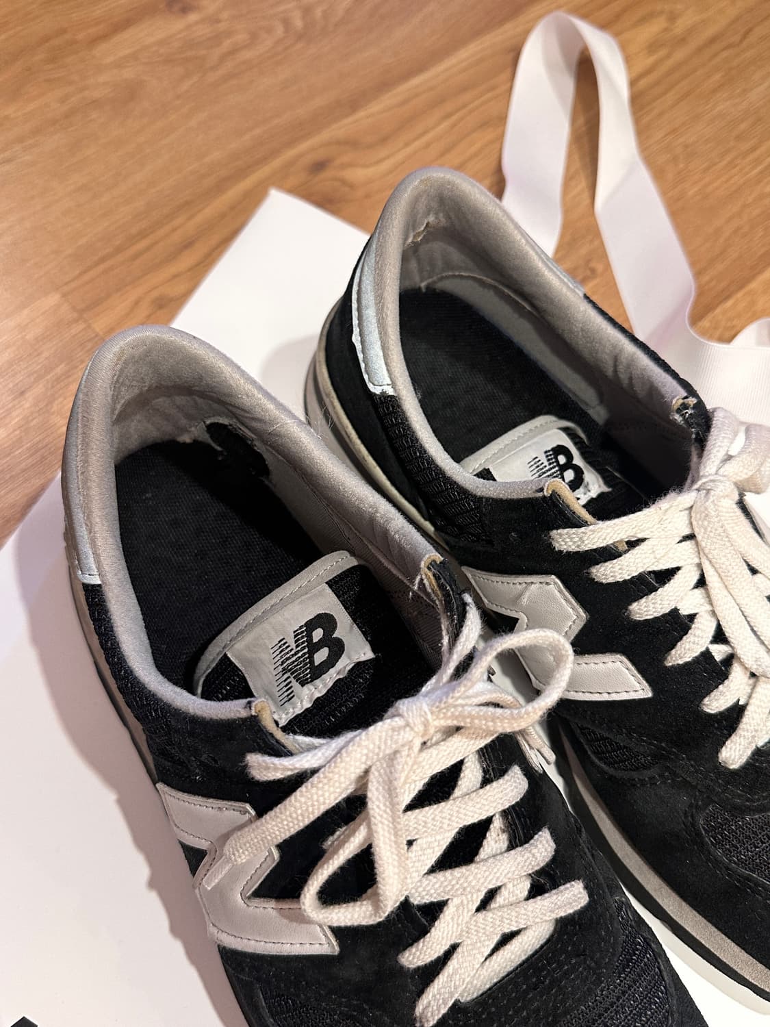 뉴발란스 990v1 메이드 인 USA 블랙 상품이미지3