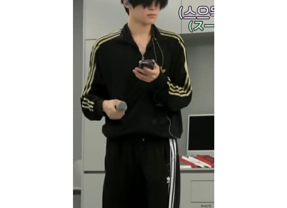 아디다스 검금 구파이어버드 엔시티 시온 트랙탑 희귀져지(110) 상품이미지3