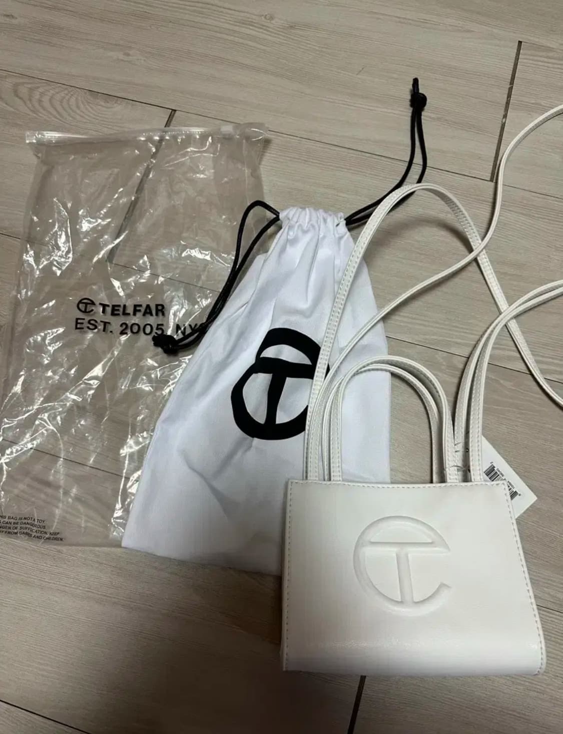 정품인증가능) 텔파 화이트 스몰 Telfar Small Shopping 상품이미지1
