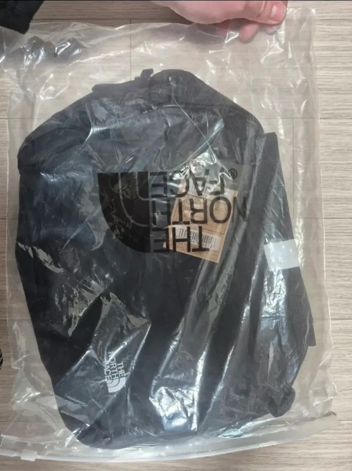 노스페이스 트래블 크로스백 M 블랙 새상품 상품이미지3