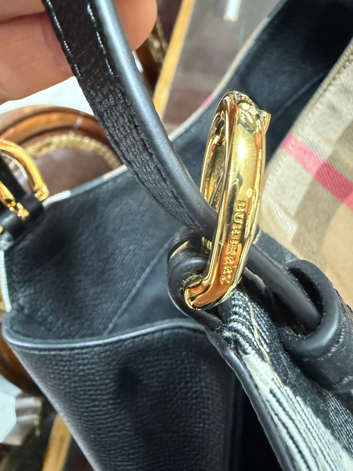버버리 정품 캔터비 체크숄더백 새상품급 해외구매 싸게 급처합니다.!! 상품이미지8