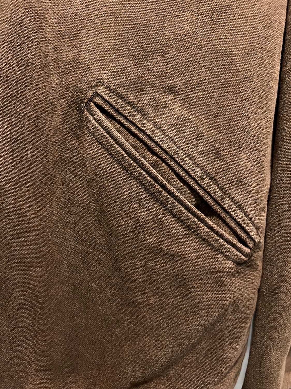 [L]칼하트 Made in USA J97 디트로이트 다크브라운 워크 자켓 상품이미지4