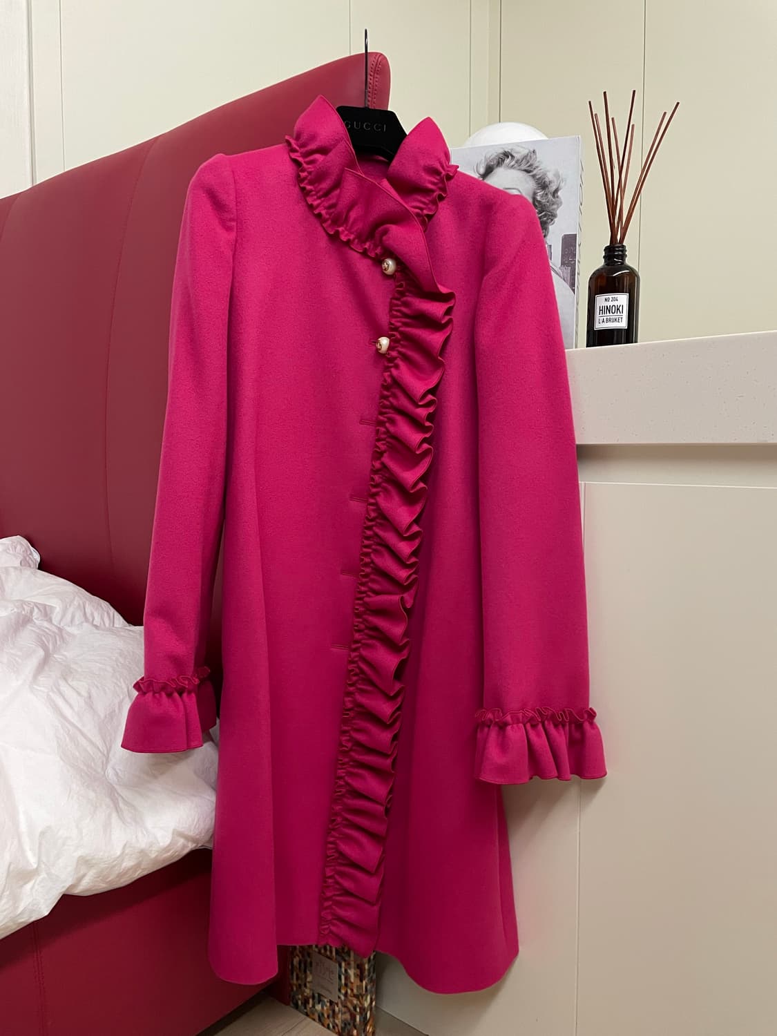 [새상품.정가400이상] GUCCI 러플 디테일 핑크 코트 상품이미지3