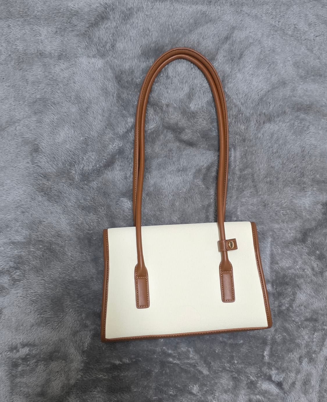 에잇세컨즈 숄더백 상품이미지2