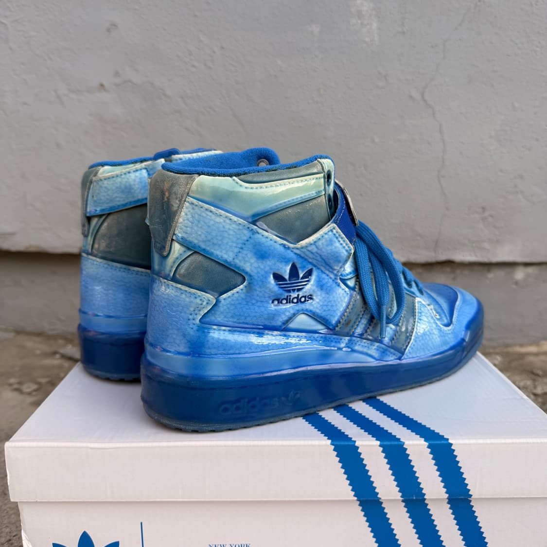 제레미 스콧 x 아디다스 블루 하이탑 상품이미지2