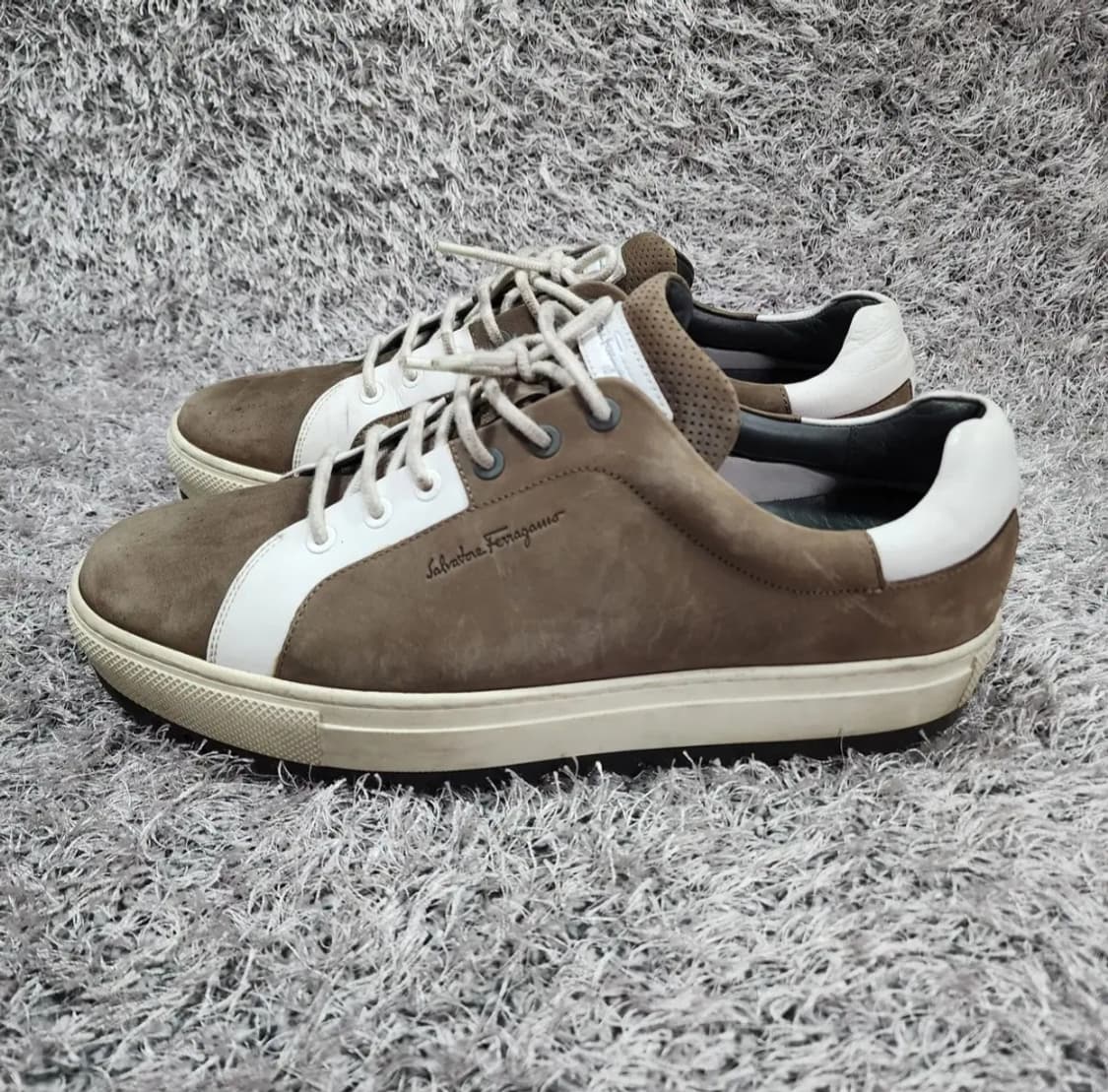 페라가모 스니커즈 9.5 상품이미지5