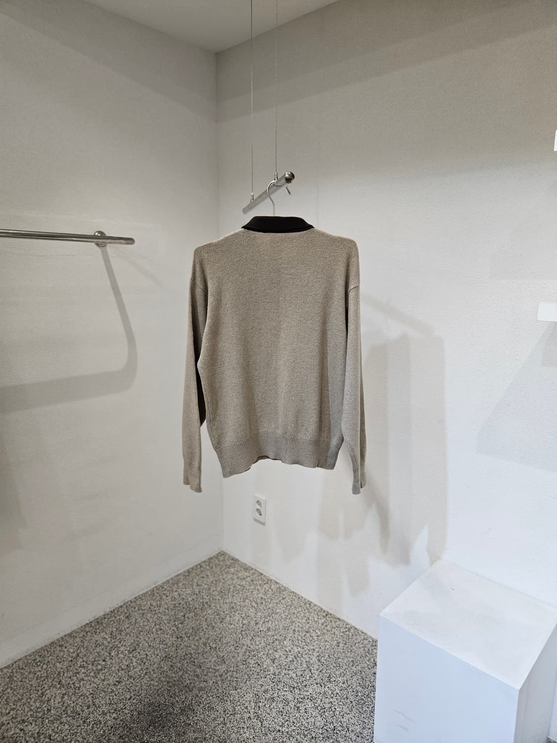 입생로랑 카라넥 니트 상품이미지2