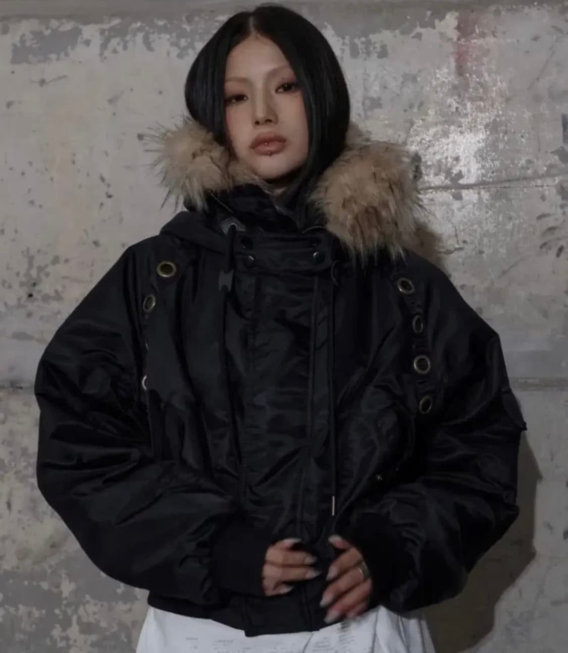 팬시클럽 아일렛 퍼 MA-1 블랙 상품이미지1