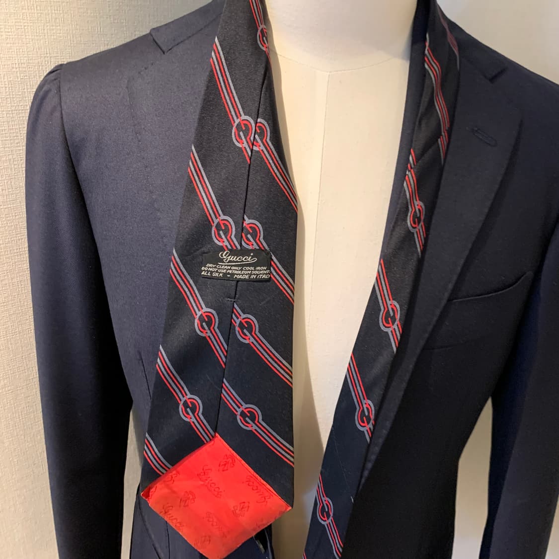 구찌(GUCCI) GG모노그램 블랙 스트라이프 빈티지넥타이 명품 A등급 상품이미지2