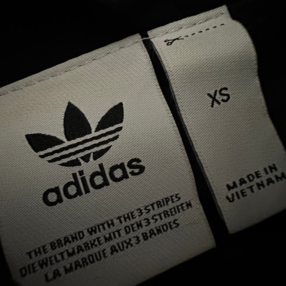 ADIDAS originals nylon zip jacket 상품이미지3