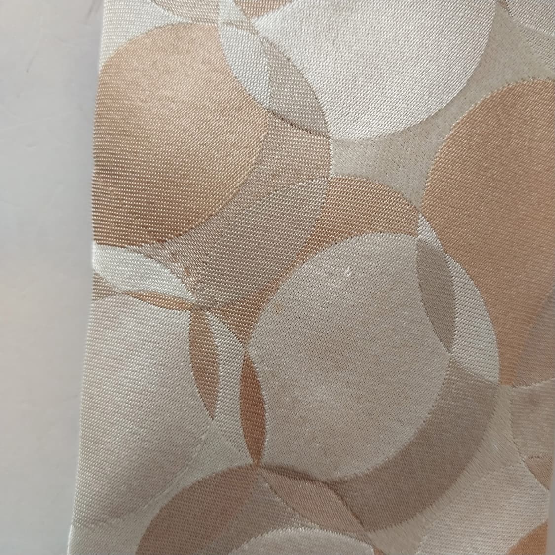 알테아 실크 베이지 서클 자카드 넥타이 9.8cm A등급 K1525
 상품이미지9