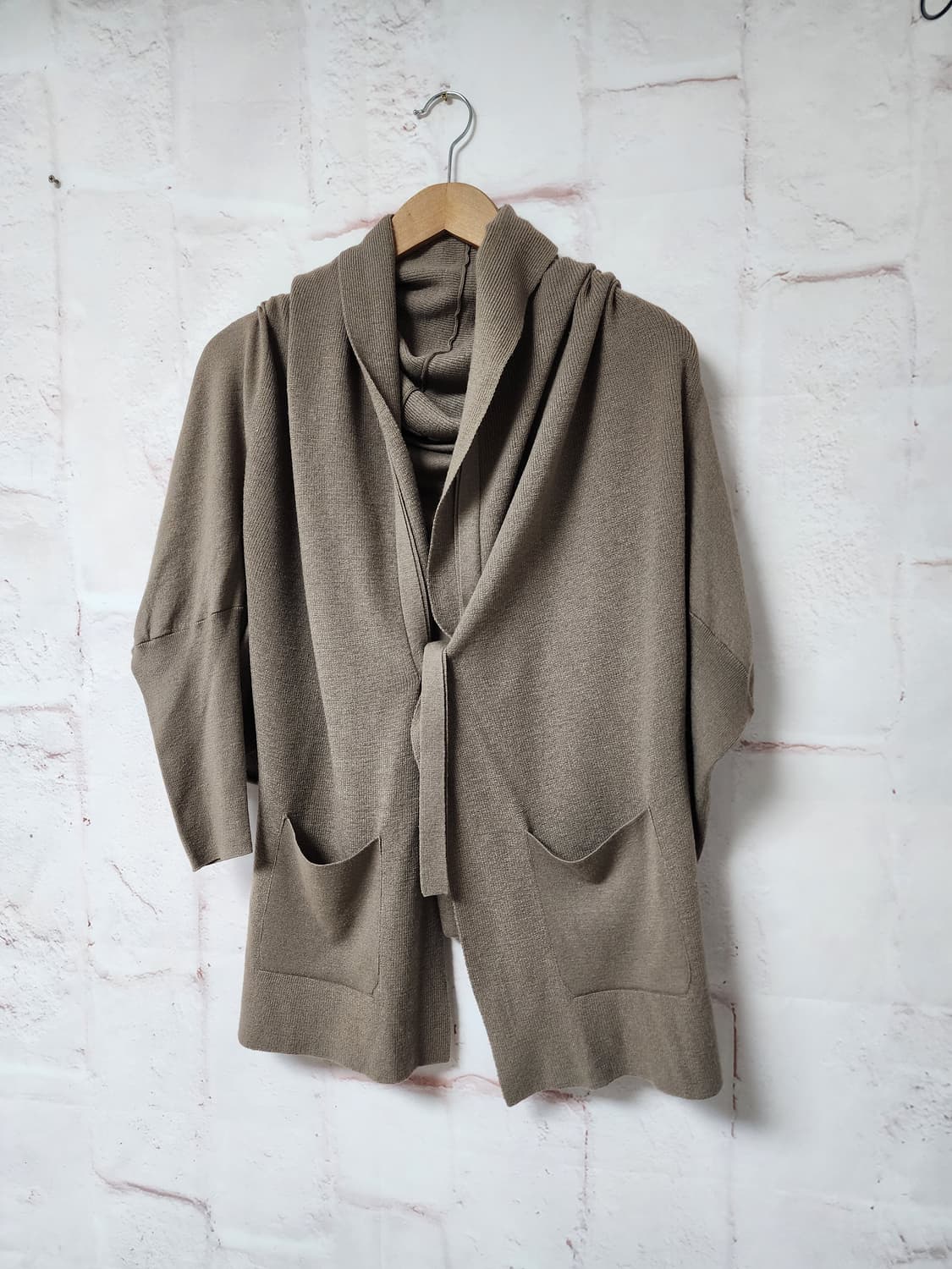 닥스 브라운 색상 니트 가디건 상품이미지4