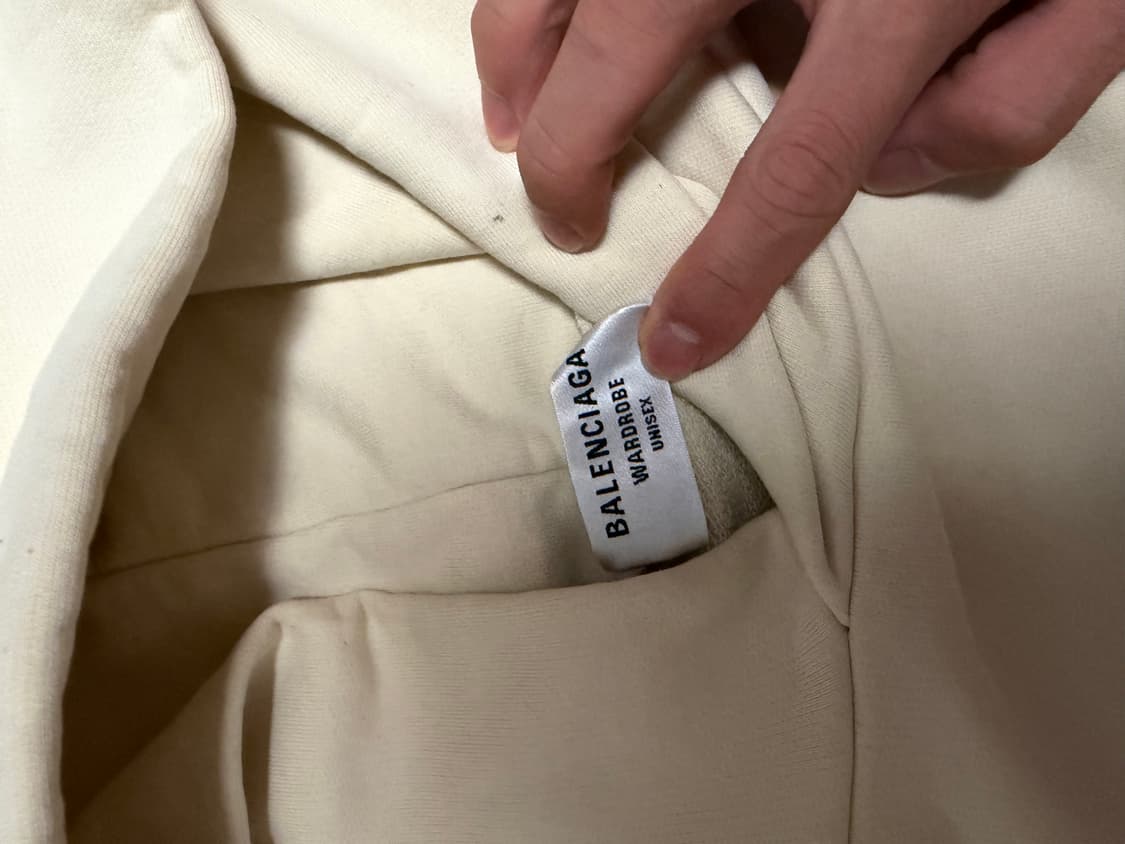 발렌시아가 자수 웨이브로고 후드티 상품이미지2