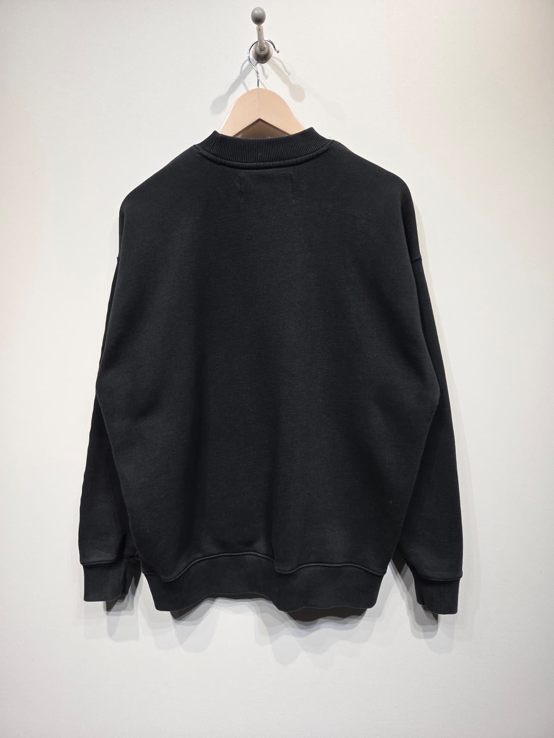 캘빈클라인 진 빅로고 레터링 맨투맨 상품이미지6