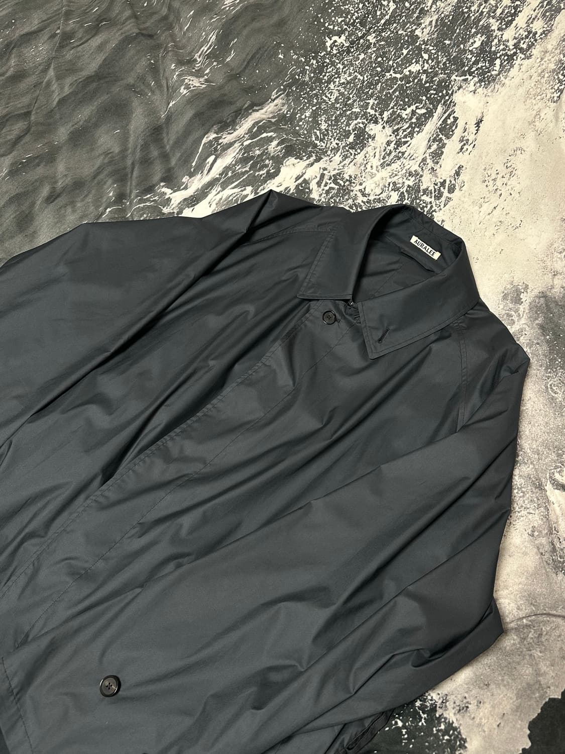 AURALEE POLYESTER SOUTEIN COLLAR COAT 상품이미지4