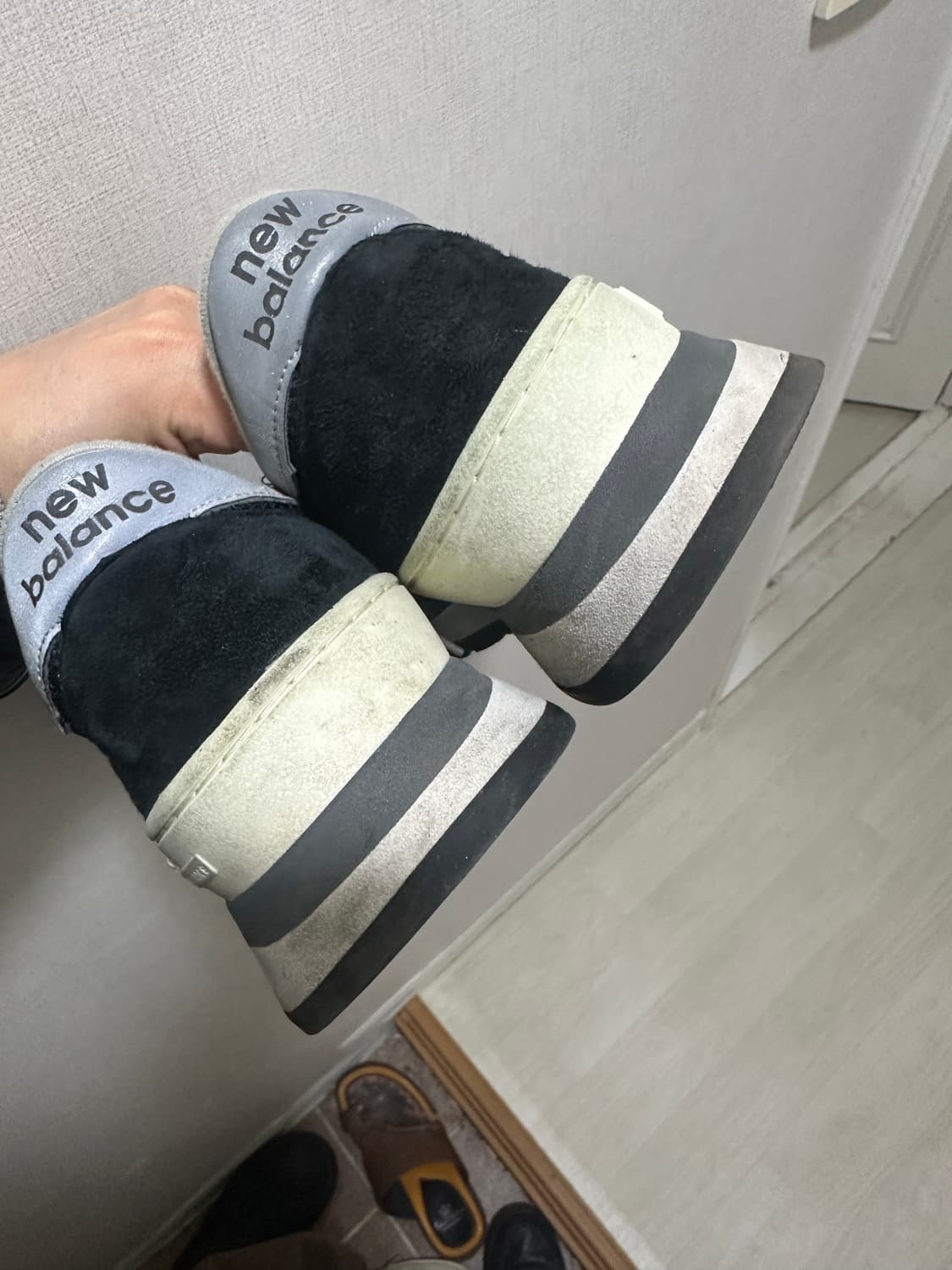 뉴발란스 990 v1 블랙 상품이미지5