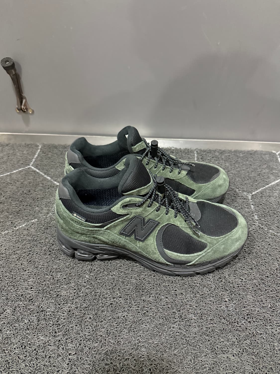 뉴발란스 자운드 jjjjound 2002R 고어텍스 파인 상품이미지2