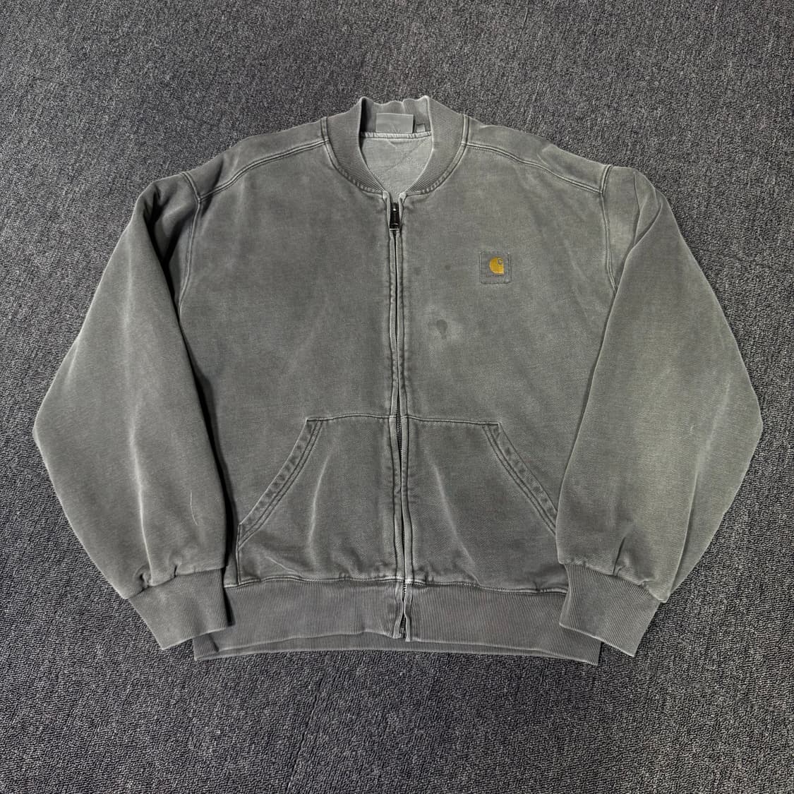 칼하트 WIP 비스타 스웻 봄버 상품이미지1