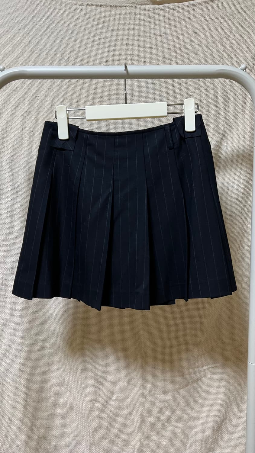 타낫 스트라이프 플리츠 스커트(네이비) 상품이미지2