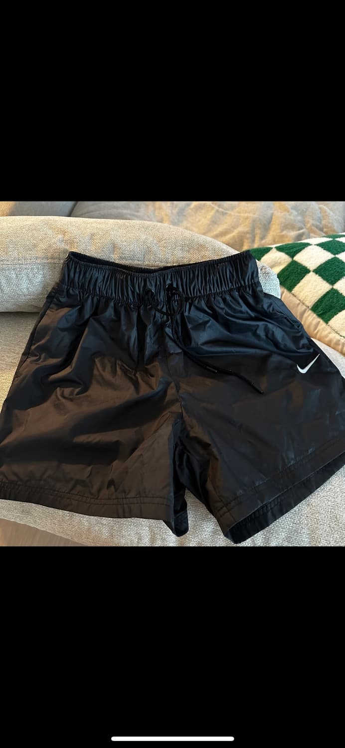 나이키 반바지 xs사이즈 새상품급 상품이미지1