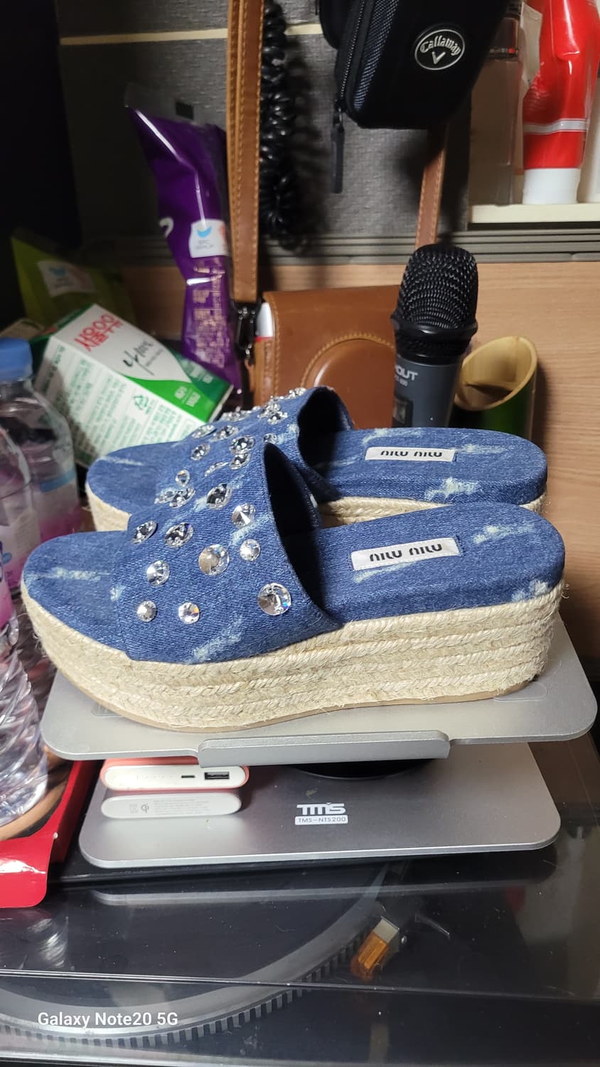 미우미우 에스파듀 상품이미지1