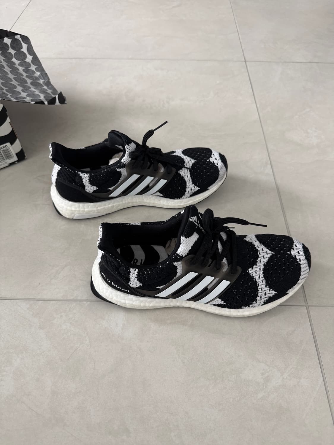 Adidas xMarimekko 아디다스 마리메꼬 콜라보 울트라부스트 상품이미지8