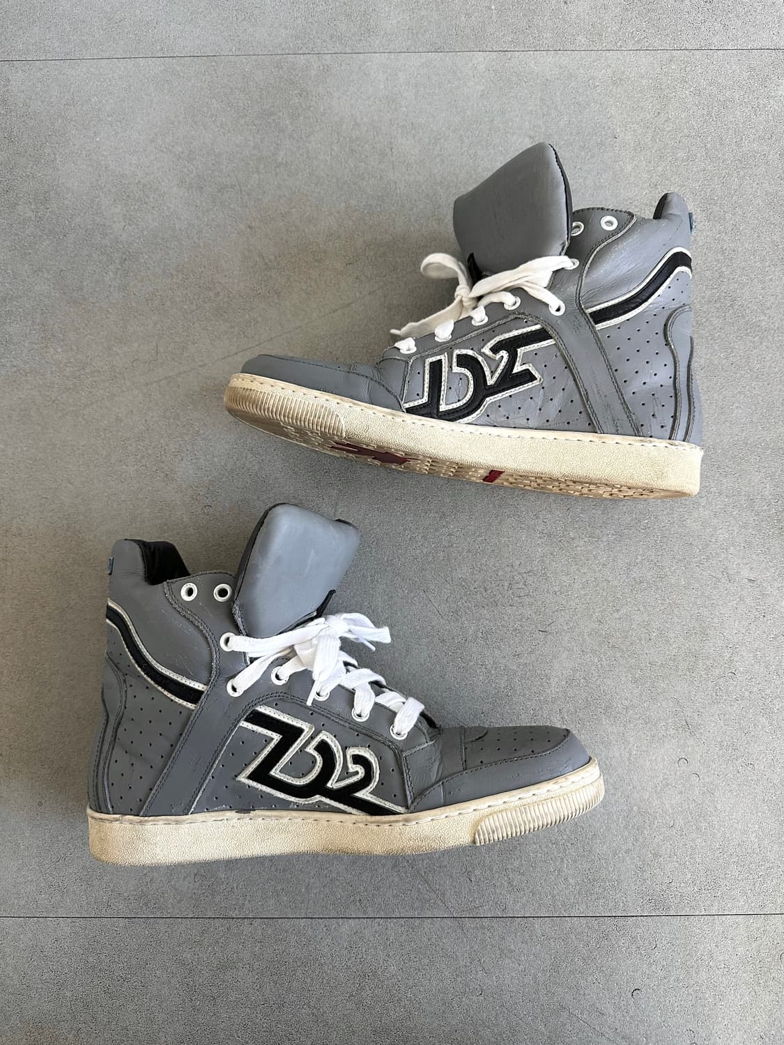 디스퀘어드 아카이브 스크래치 그레이 하이탑 상품이미지4