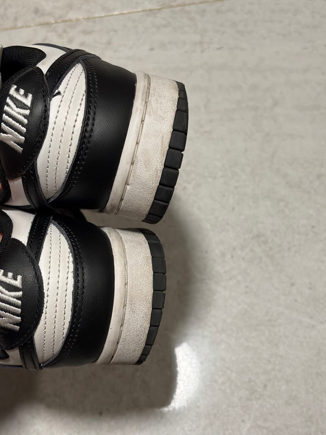 나이키 덩크 로우 레트로 블랙 255 범고래 상품이미지5