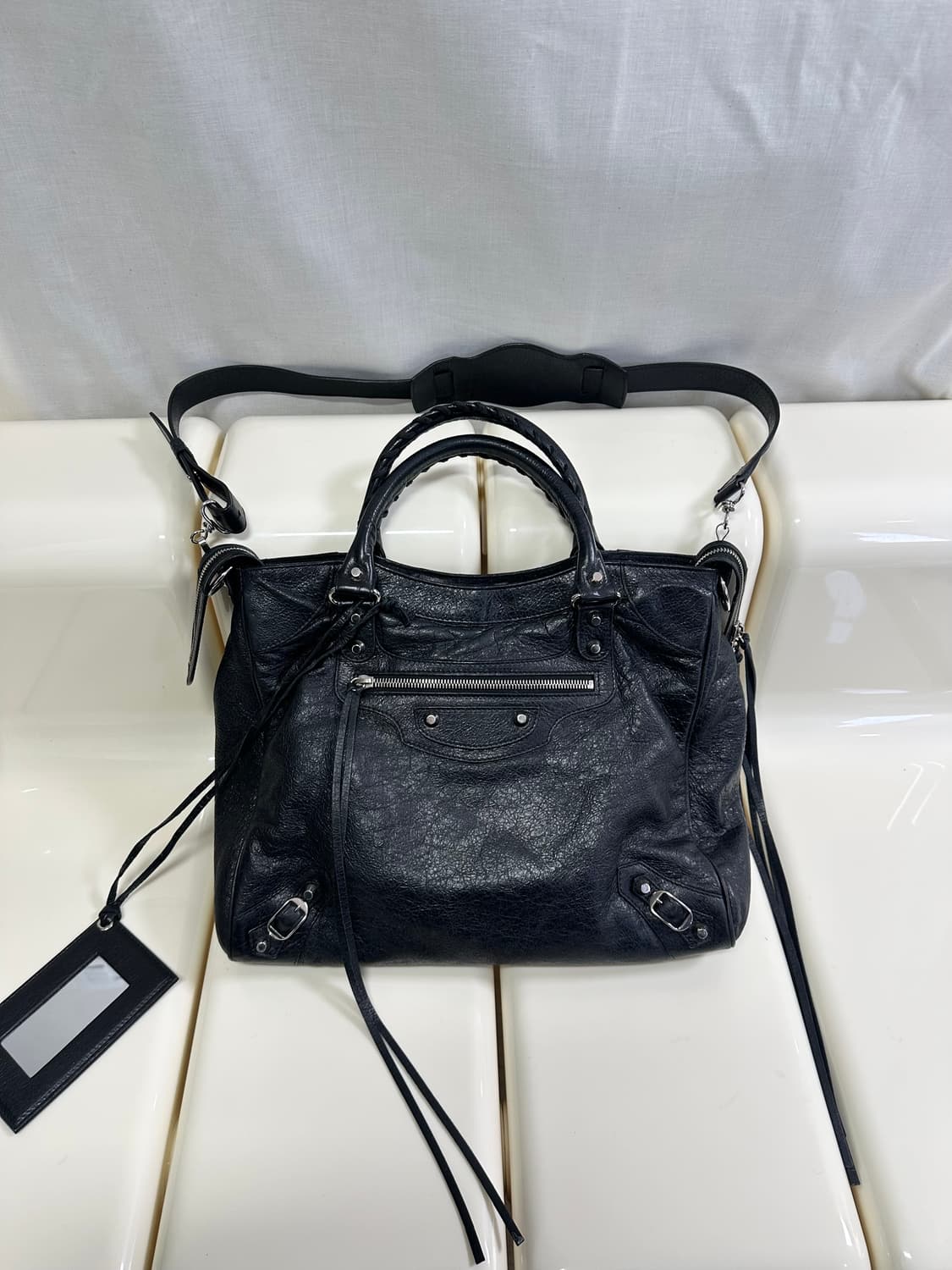 [A+ 정품] 발렌시아가 시티 모터백 벨로 블랙 상품이미지8