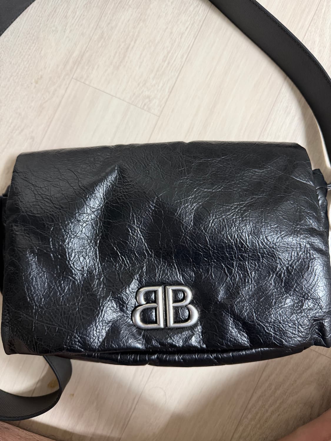 발렌시아가 모나코 스몰 크로스백 판매합니다 상품이미지1