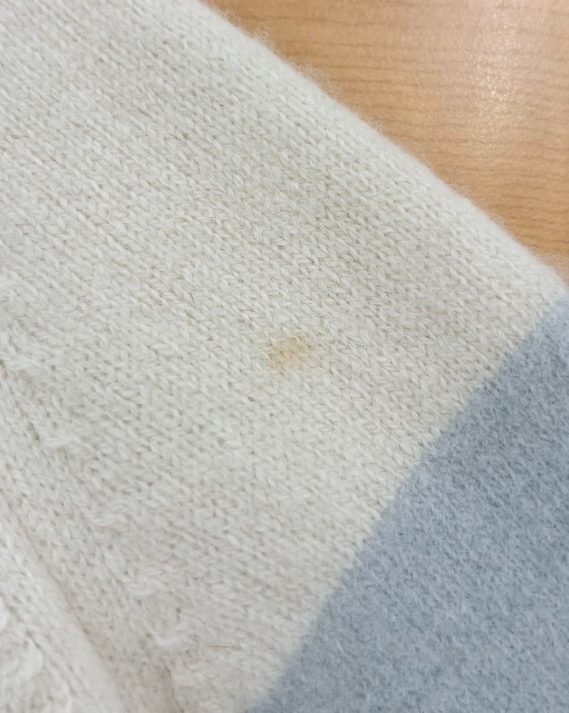 비비안 웨스트우드 앵글로매니아 아이보리 크롭 가디건  상품이미지7